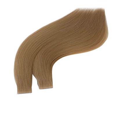 Zusammengestellte Anfrage für vorgebundene Haarverlängerungen in Blondinen