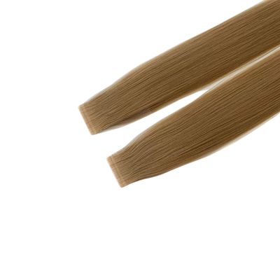 Zusammengestellte Anfrage für vorgebundene Haarverlängerungen in Blondinen